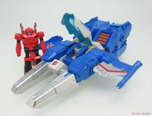 TakaraTomy Legends Series LG64 Seaspray & Lione LG65 Targetmaster Twin Twist LG66 Targetmaster Topspin Images  (21 of 37)